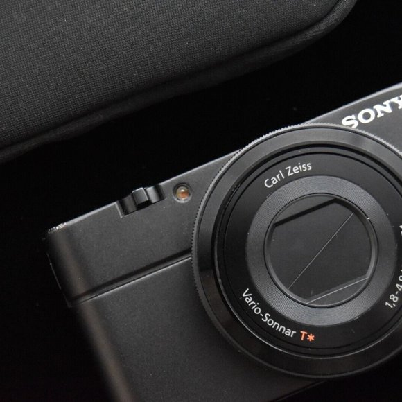 Sony Cyber-Shot DSC-RX100 20.2 Megapixel Compact Digital Camera 35 Languages 【N - Picture 1 of 8